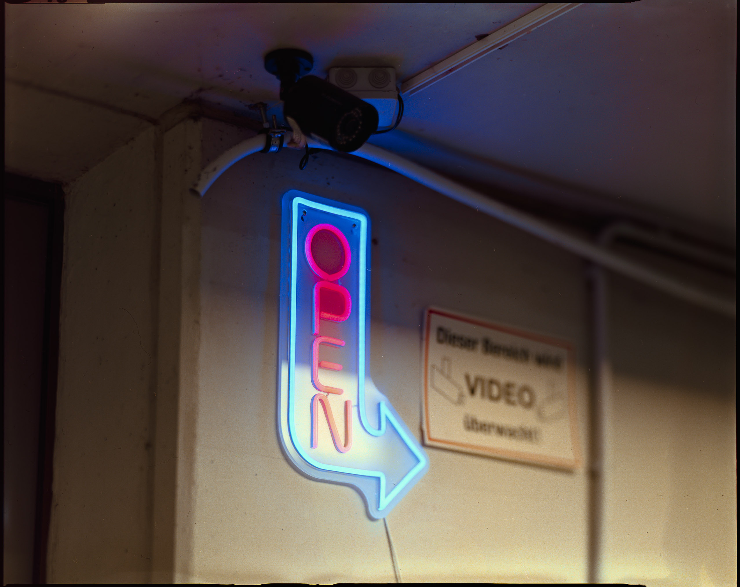 Large format and medium format photography by Tobias Leipnitz in Ingolstadt. Shot on Arca Swiss F-Metric and Pentax 67. Kodak Portra 160 and Kodak Portra 400.  tobias leipnitz_Ingolstadt medium format camera pentax67 large format arca swiss 20