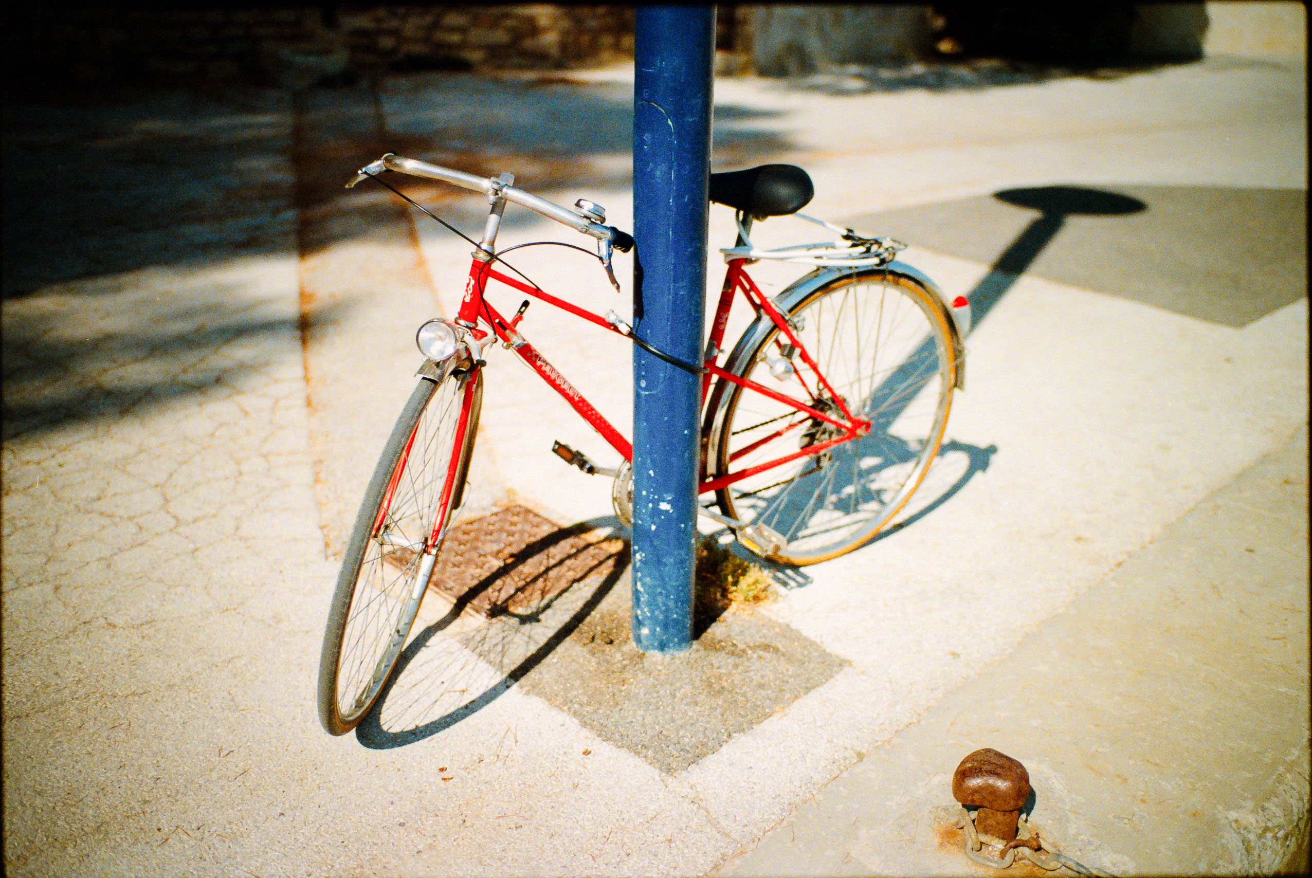 2026 - Saint Cyr sur Mer shot on 35mm color negative film - Leica M6 - Kodak Portra 800 and Kodacolor 800 Tobias Leipnitz Leica Analog Portra800 26